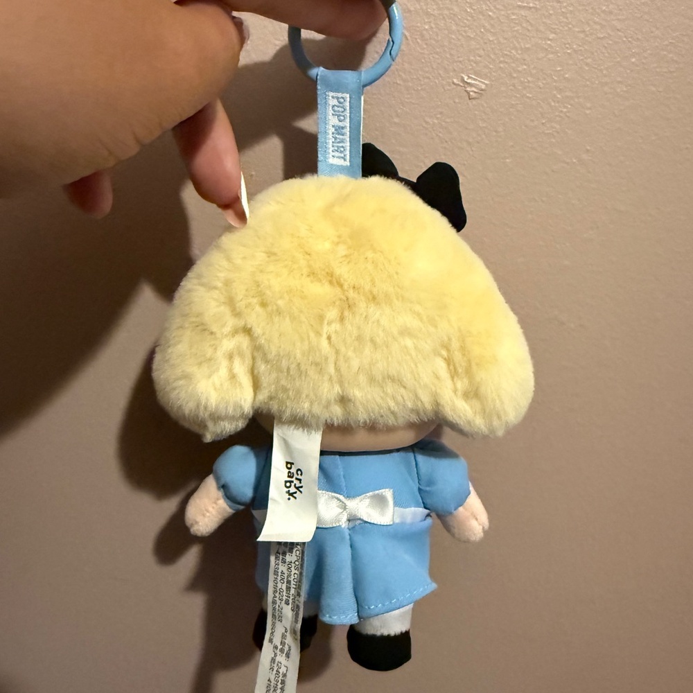 Crybaby Alice - Picture 3 of 3